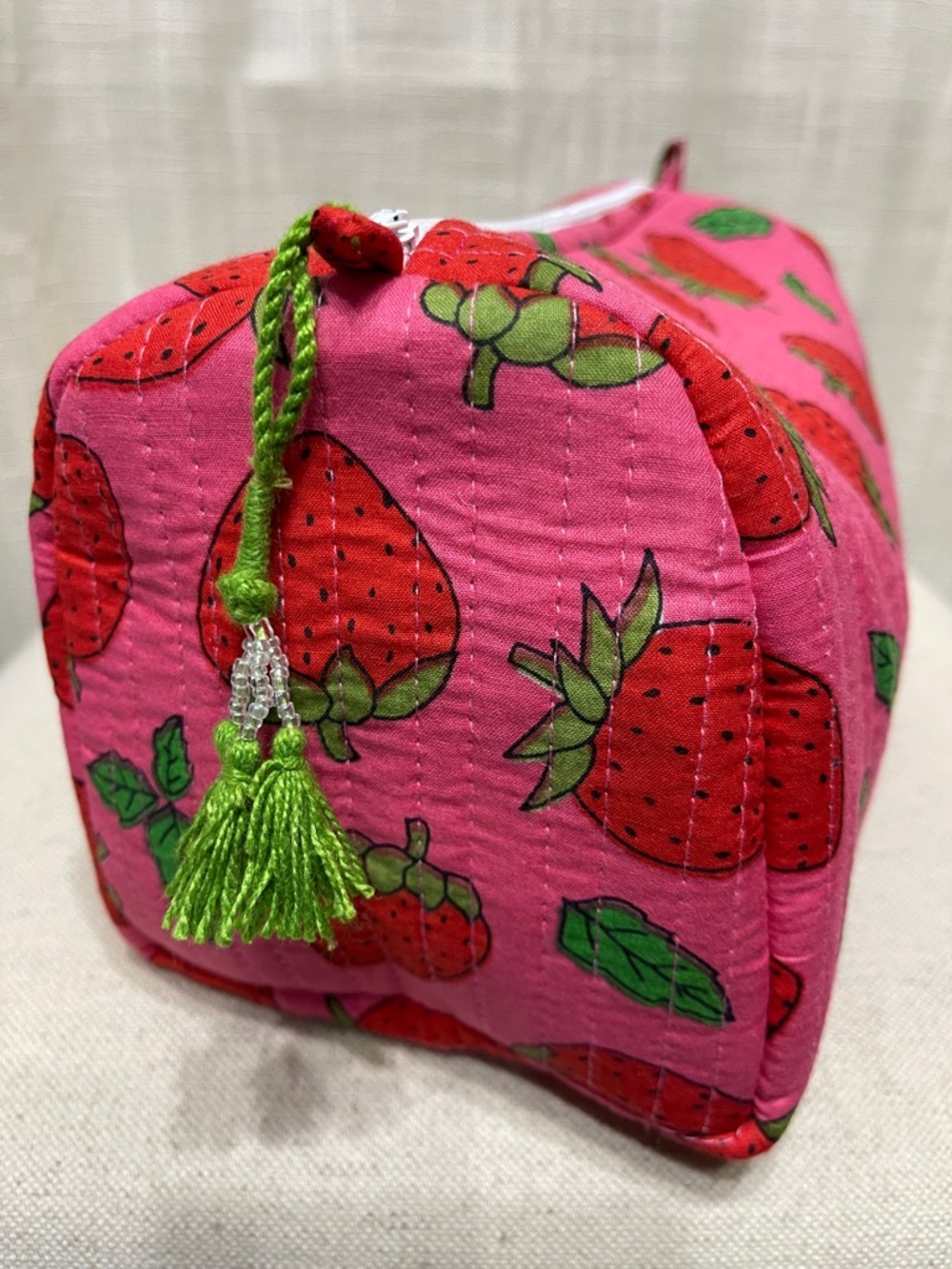 Brand New Pink Strawberry Print Cosmetic Pouch with Green Tassel - Picture 2 of 6